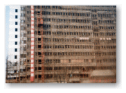 築中のビル、マンションだろうか?