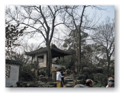 これは、月見小屋でしょうか?