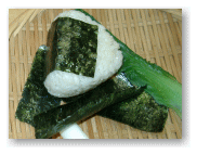 おにぎり。海苔も偽物?